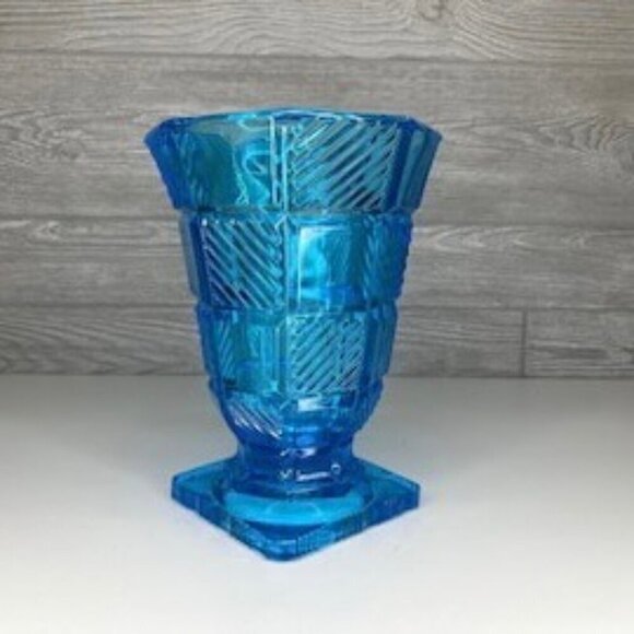 MCM Heavy Blue Glass Pedestal Vase - Picture 10 of 10